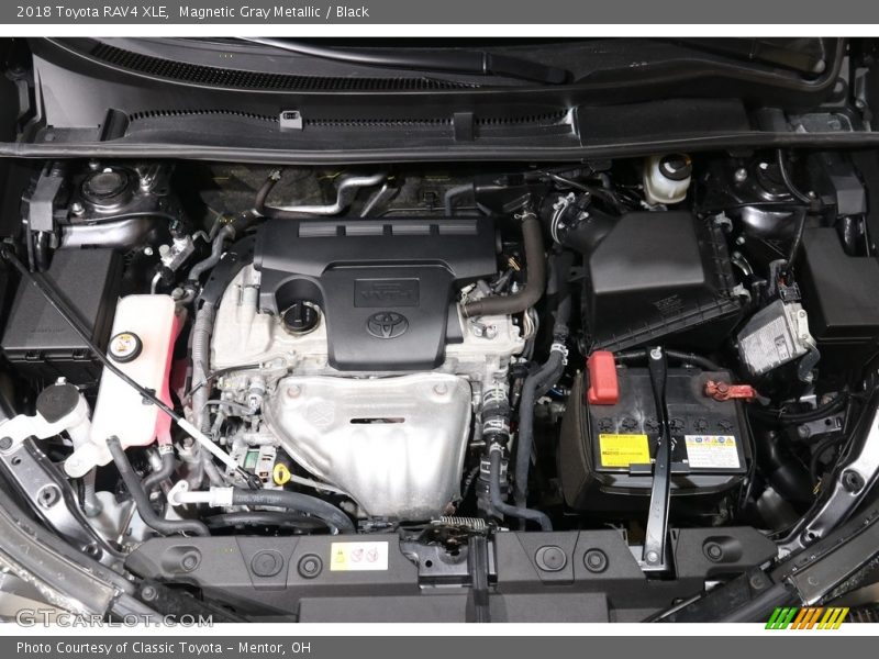 Magnetic Gray Metallic / Black 2018 Toyota RAV4 XLE