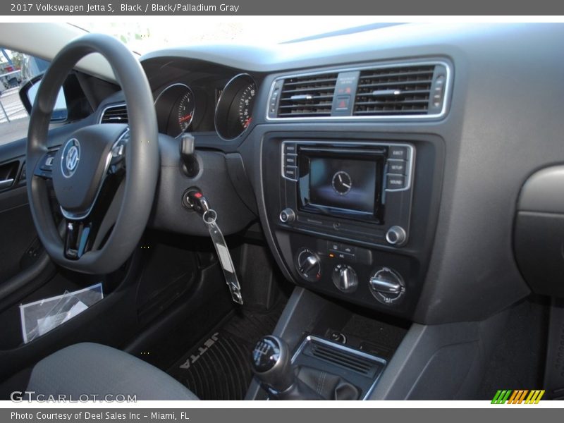 Black / Black/Palladium Gray 2017 Volkswagen Jetta S