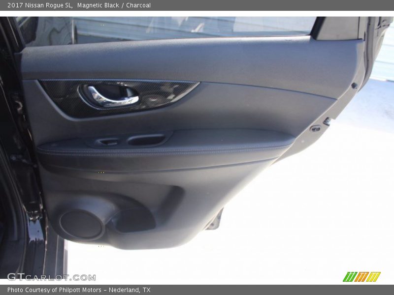 Magnetic Black / Charcoal 2017 Nissan Rogue SL
