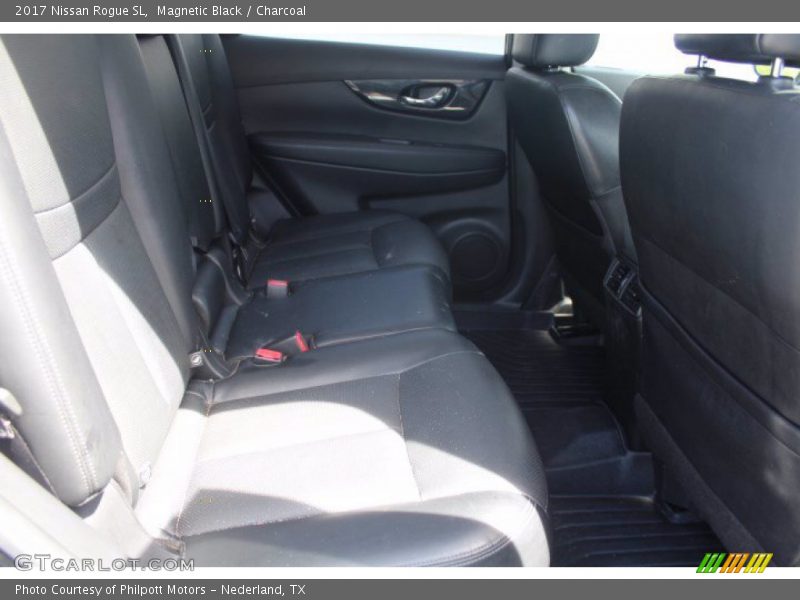 Magnetic Black / Charcoal 2017 Nissan Rogue SL