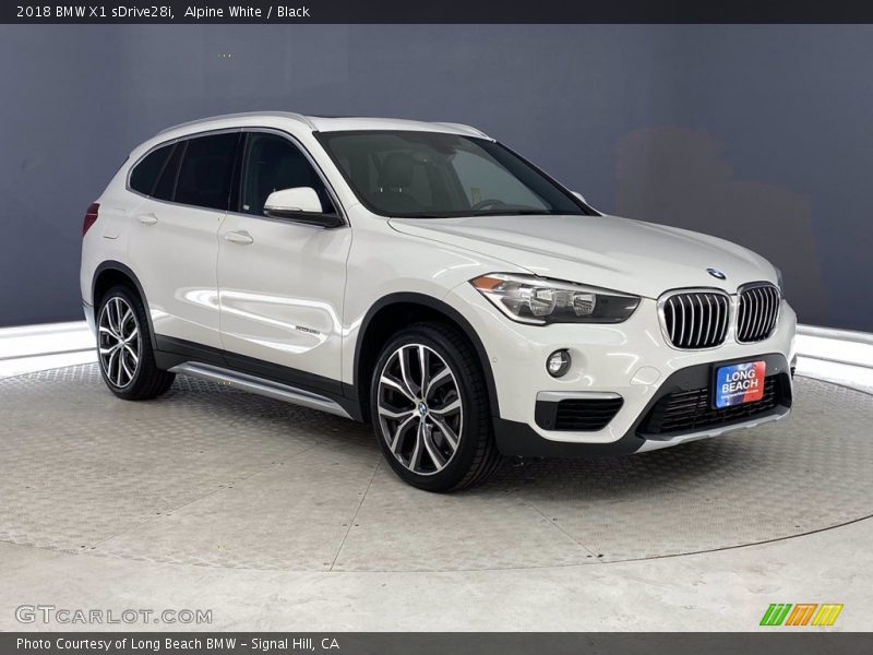 Alpine White / Black 2018 BMW X1 sDrive28i