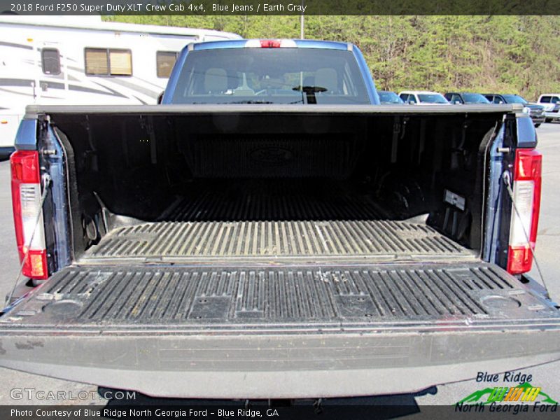 Blue Jeans / Earth Gray 2018 Ford F250 Super Duty XLT Crew Cab 4x4