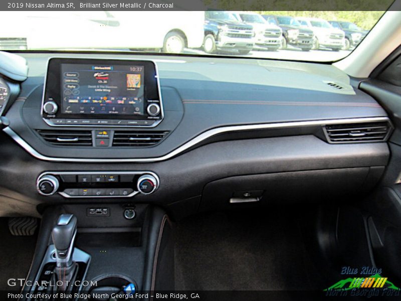 Brilliant Silver Metallic / Charcoal 2019 Nissan Altima SR