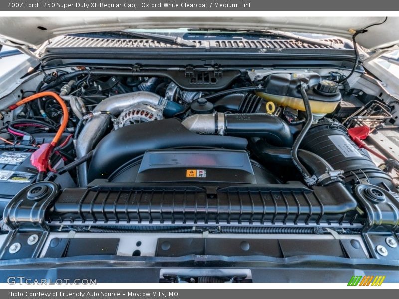 Oxford White Clearcoat / Medium Flint 2007 Ford F250 Super Duty XL Regular Cab