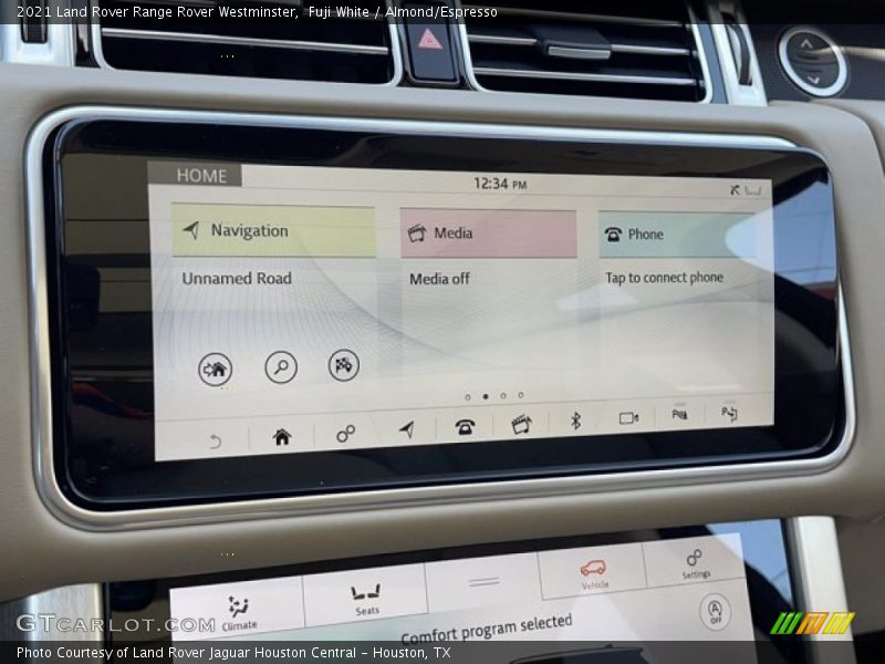 Fuji White / Almond/Espresso 2021 Land Rover Range Rover Westminster
