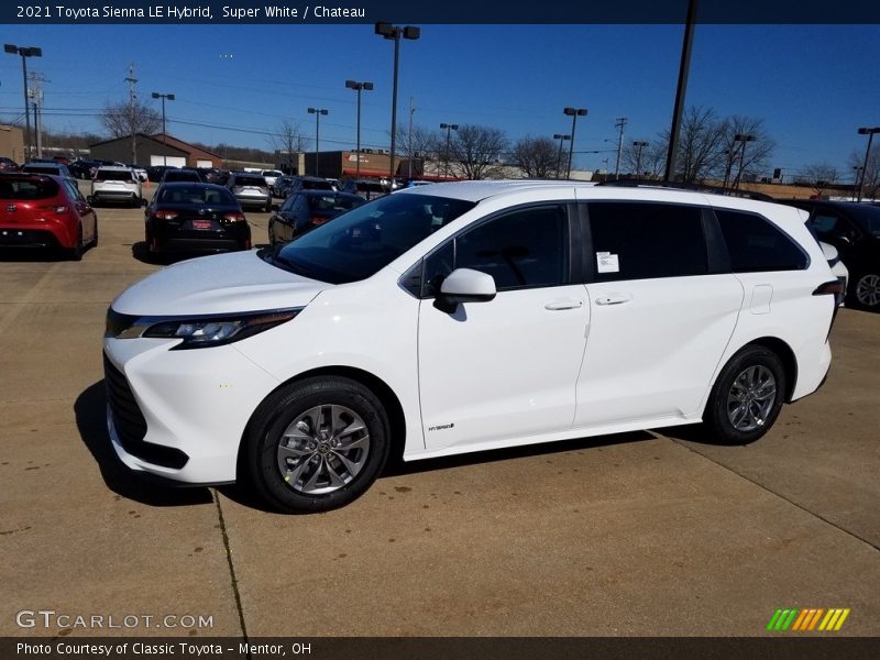 Super White / Chateau 2021 Toyota Sienna LE Hybrid