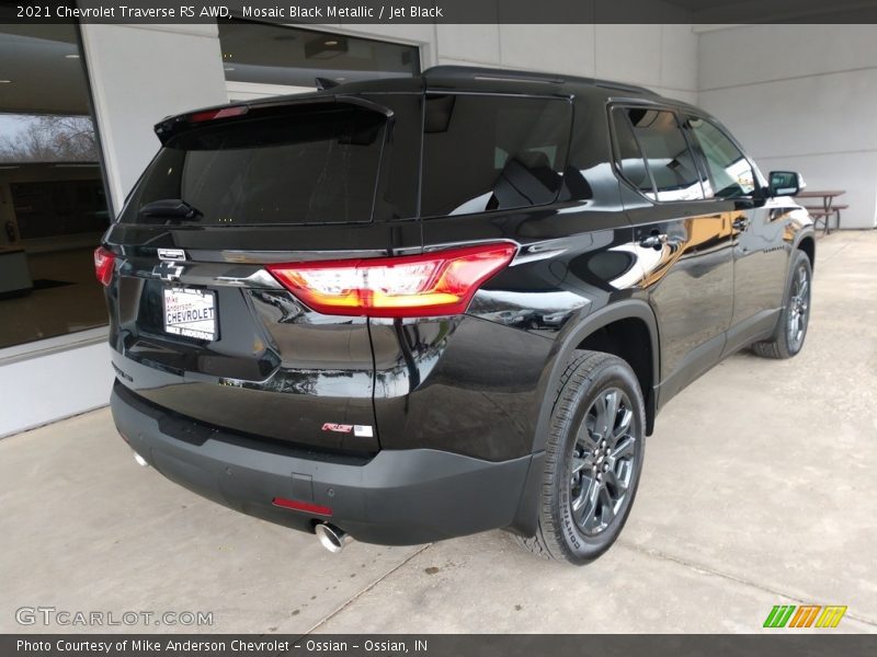 Mosaic Black Metallic / Jet Black 2021 Chevrolet Traverse RS AWD