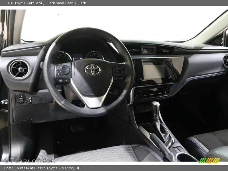 Black Sand Pearl / Black 2018 Toyota Corolla SE