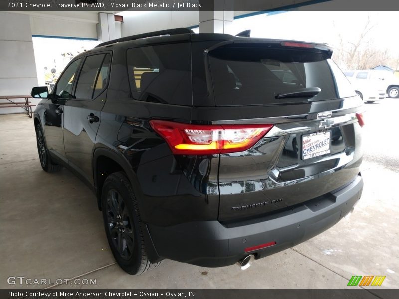 Mosaic Black Metallic / Jet Black 2021 Chevrolet Traverse RS AWD