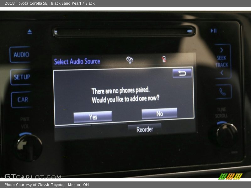 Black Sand Pearl / Black 2018 Toyota Corolla SE
