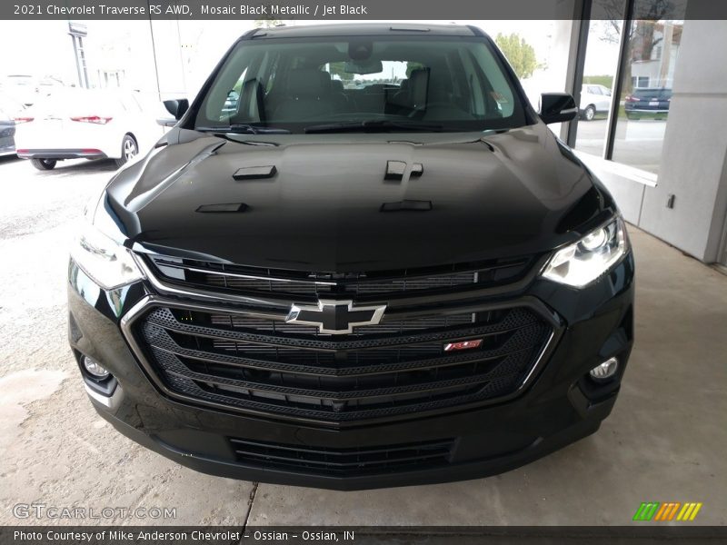 Mosaic Black Metallic / Jet Black 2021 Chevrolet Traverse RS AWD