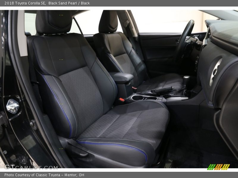 Black Sand Pearl / Black 2018 Toyota Corolla SE