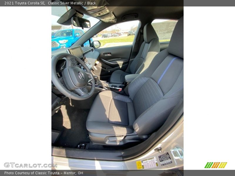 Classic Silver Metallic / Black 2021 Toyota Corolla SE