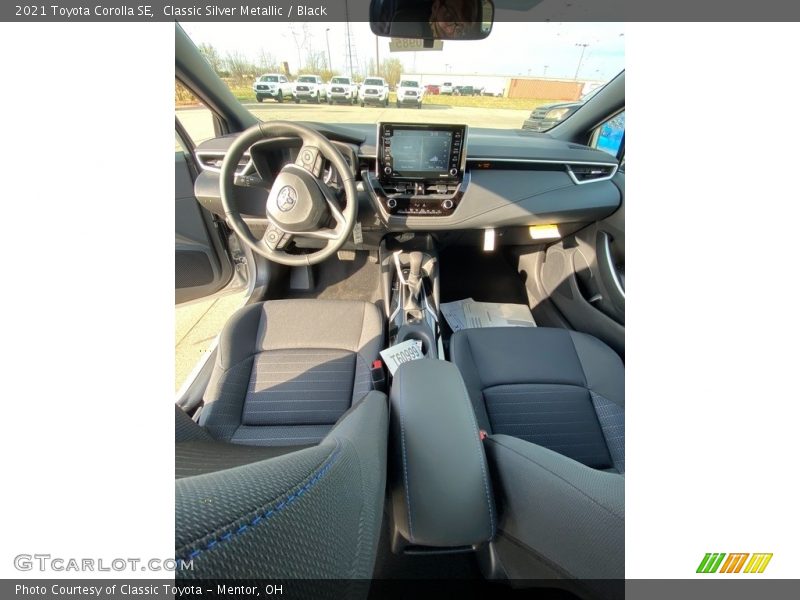 Classic Silver Metallic / Black 2021 Toyota Corolla SE