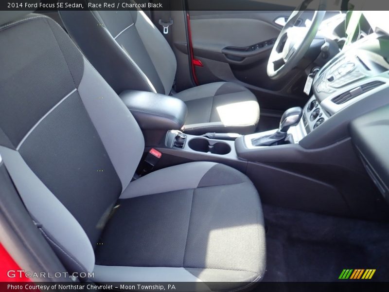 Race Red / Charcoal Black 2014 Ford Focus SE Sedan