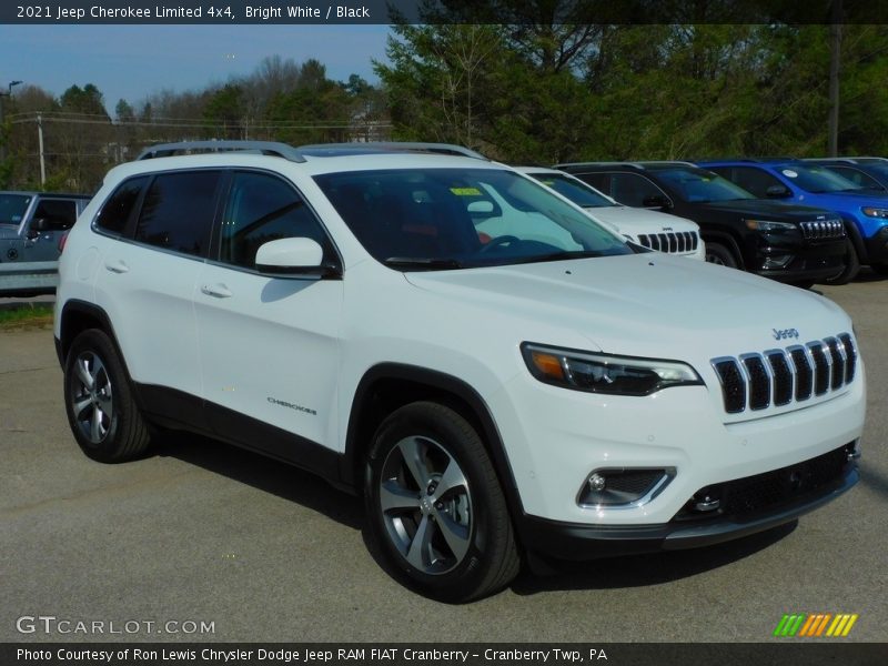 Bright White / Black 2021 Jeep Cherokee Limited 4x4