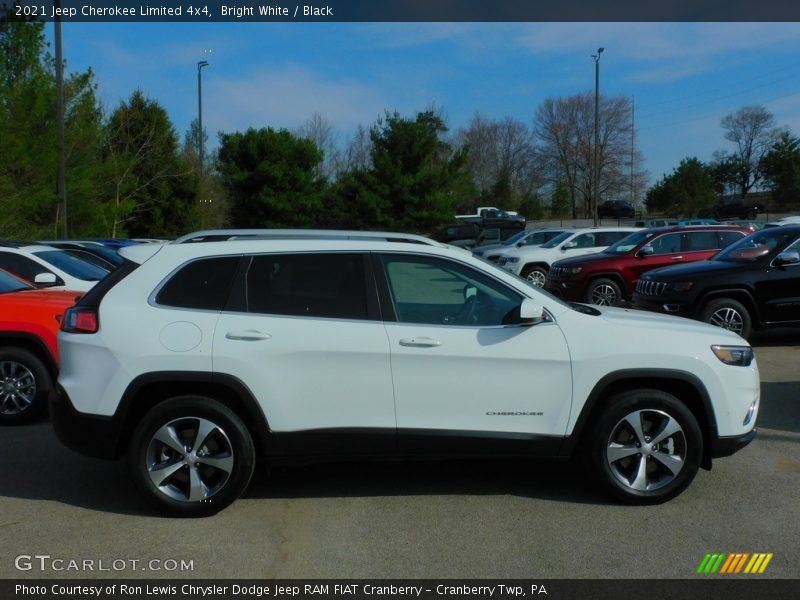 Bright White / Black 2021 Jeep Cherokee Limited 4x4