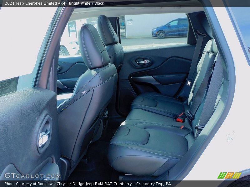 Bright White / Black 2021 Jeep Cherokee Limited 4x4