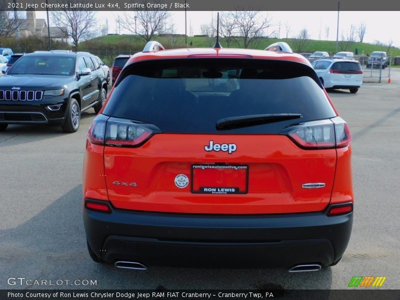 Spitfire Orange / Black 2021 Jeep Cherokee Latitude Lux 4x4