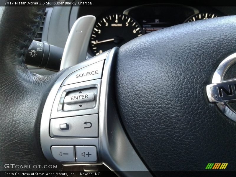 Super Black / Charcoal 2017 Nissan Altima 2.5 SR