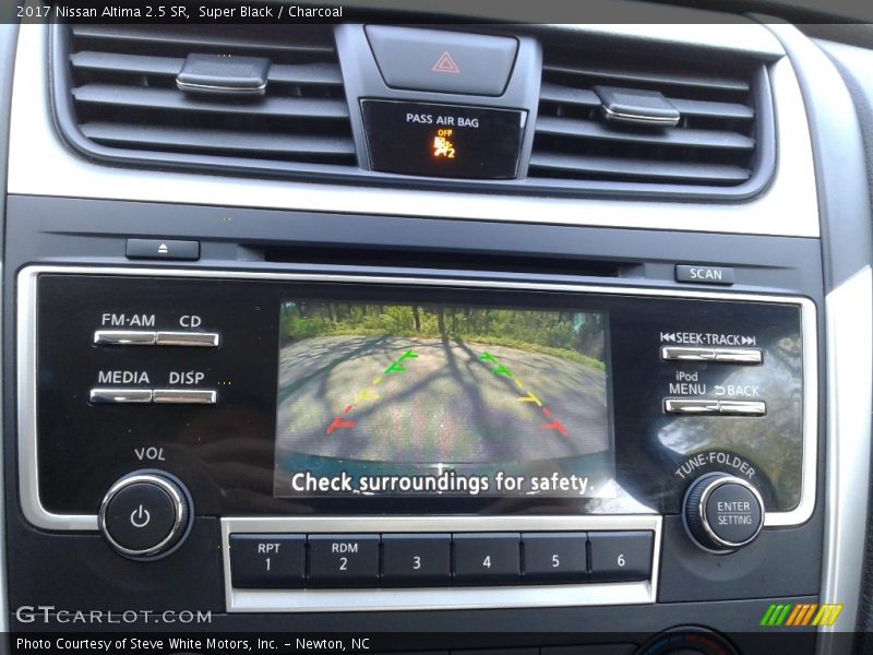 Super Black / Charcoal 2017 Nissan Altima 2.5 SR