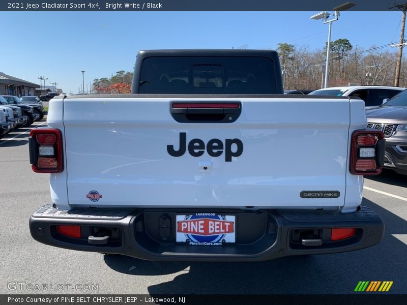 Bright White / Black 2021 Jeep Gladiator Sport 4x4