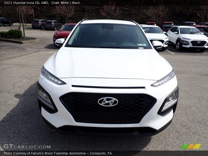 Chalk White / Black 2021 Hyundai Kona SEL AWD