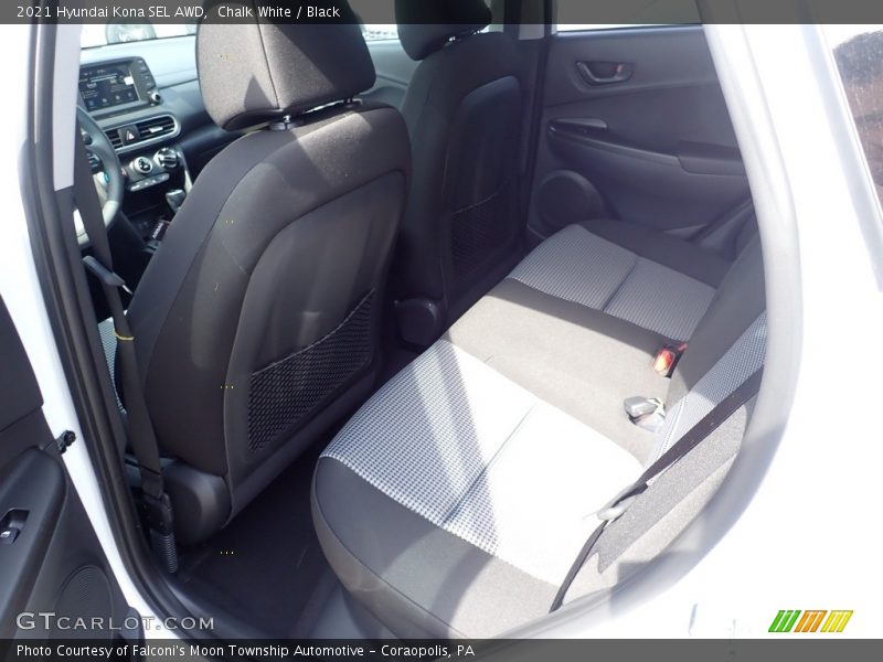Chalk White / Black 2021 Hyundai Kona SEL AWD