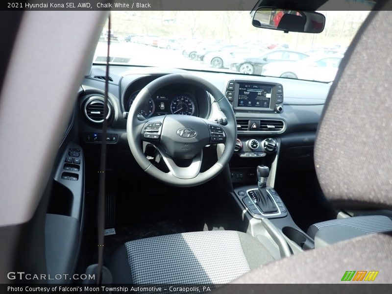 Chalk White / Black 2021 Hyundai Kona SEL AWD