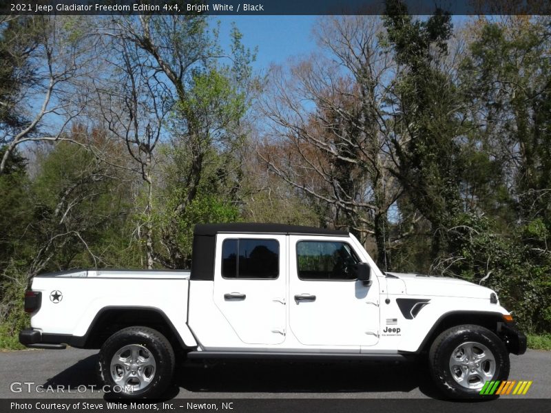  2021 Gladiator Freedom Edition 4x4 Bright White