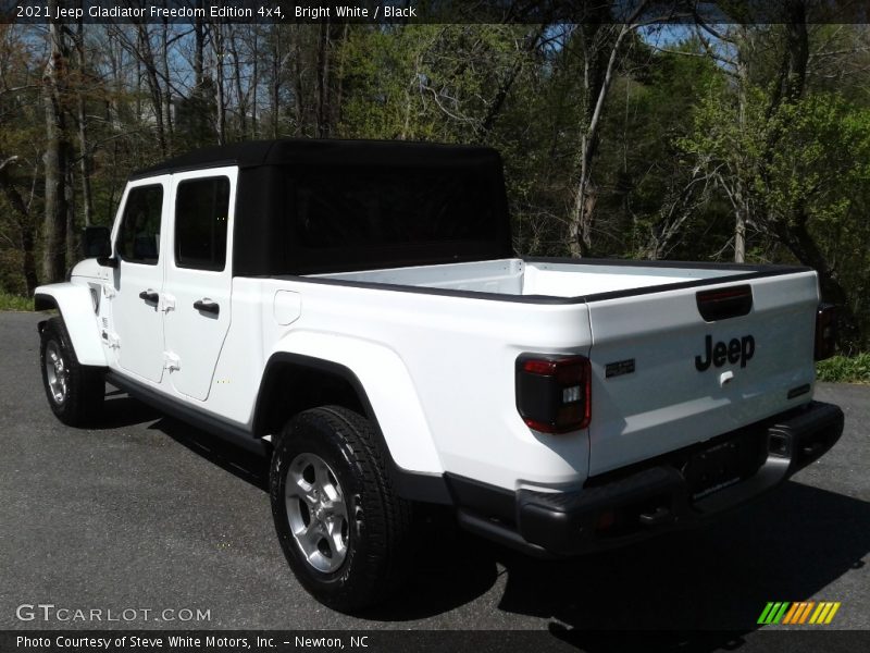 Bright White / Black 2021 Jeep Gladiator Freedom Edition 4x4