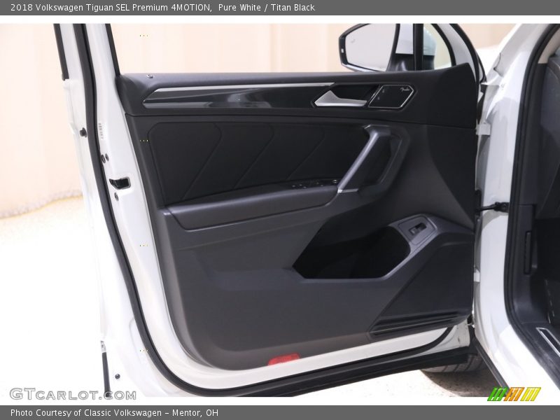 Pure White / Titan Black 2018 Volkswagen Tiguan SEL Premium 4MOTION