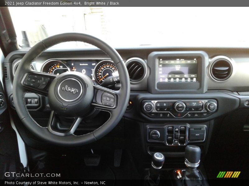 Bright White / Black 2021 Jeep Gladiator Freedom Edition 4x4