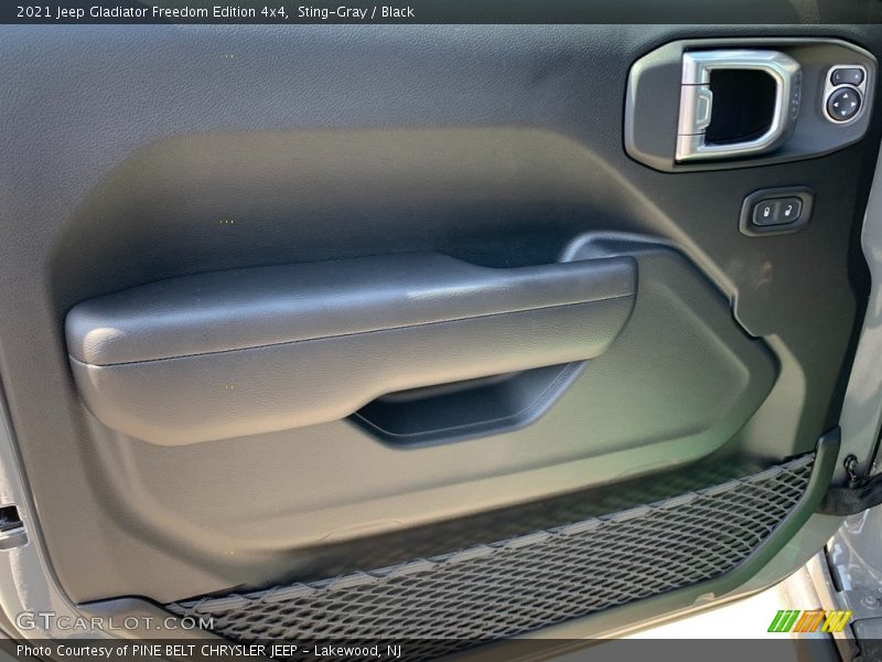 Sting-Gray / Black 2021 Jeep Gladiator Freedom Edition 4x4