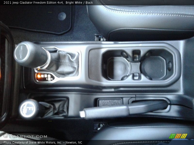  2021 Gladiator Freedom Edition 4x4 8 Speed Automatic Shifter