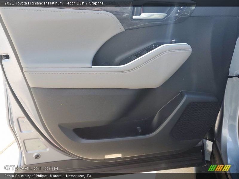 Moon Dust / Graphite 2021 Toyota Highlander Platinum