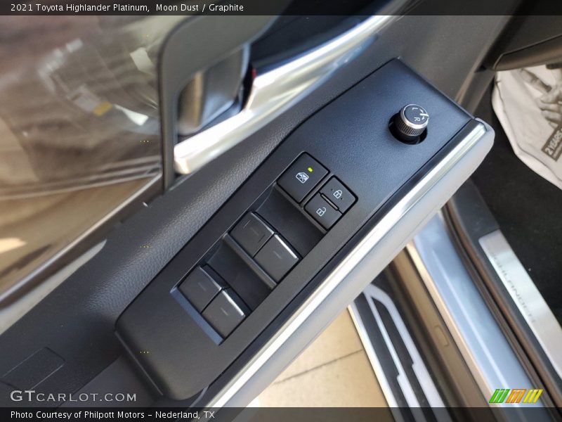 Moon Dust / Graphite 2021 Toyota Highlander Platinum
