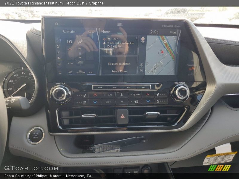 Moon Dust / Graphite 2021 Toyota Highlander Platinum