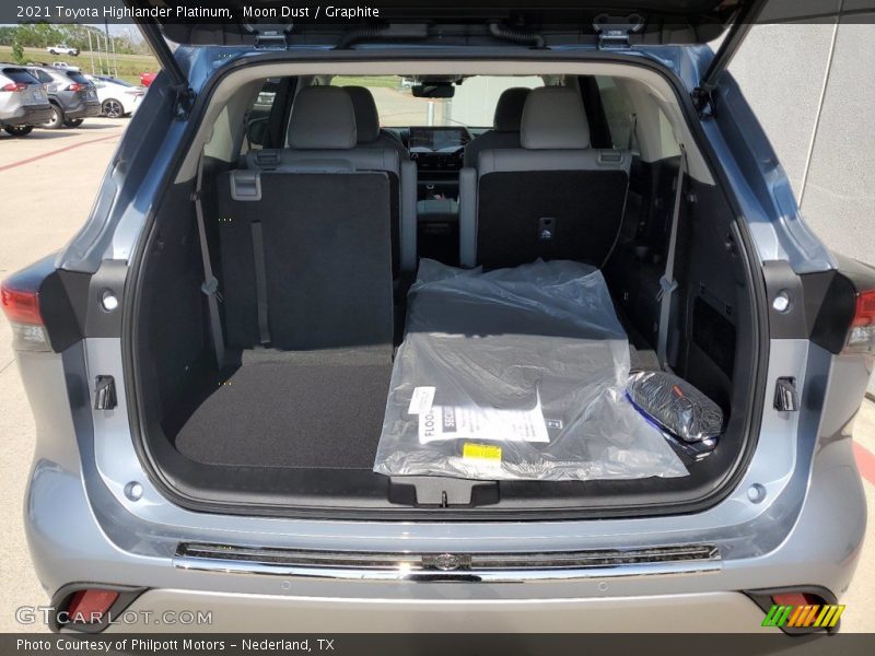 Moon Dust / Graphite 2021 Toyota Highlander Platinum