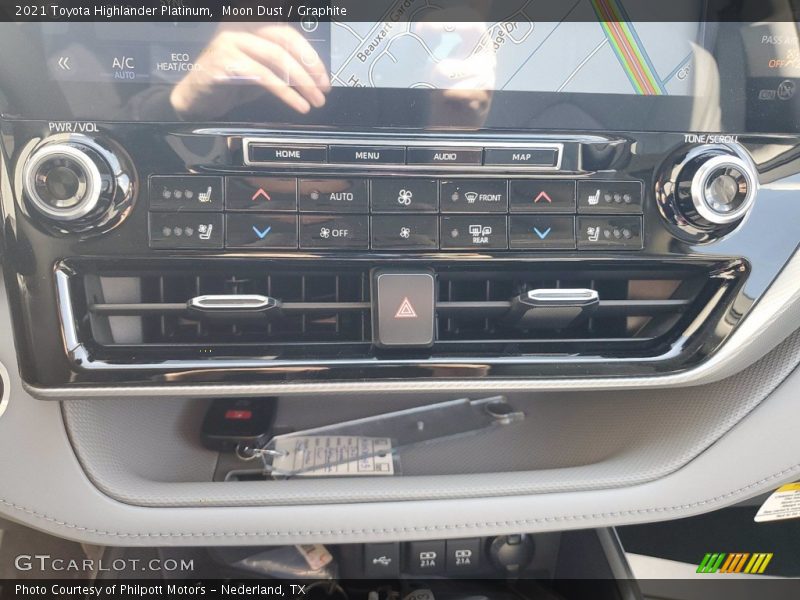 Moon Dust / Graphite 2021 Toyota Highlander Platinum