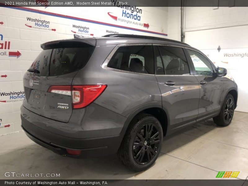 Modern Steel Metallic / Black 2021 Honda Pilot Special Edition AWD