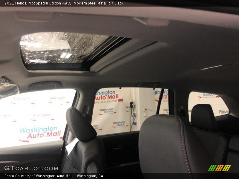 Modern Steel Metallic / Black 2021 Honda Pilot Special Edition AWD