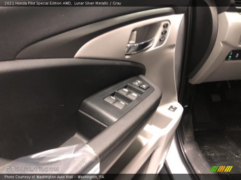 Lunar Silver Metallic / Gray 2021 Honda Pilot Special Edition AWD