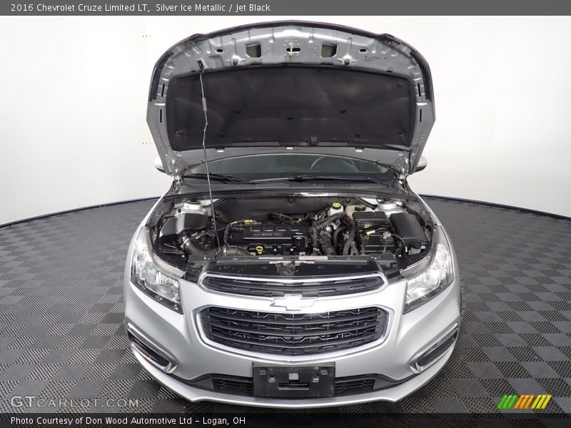 Silver Ice Metallic / Jet Black 2016 Chevrolet Cruze Limited LT