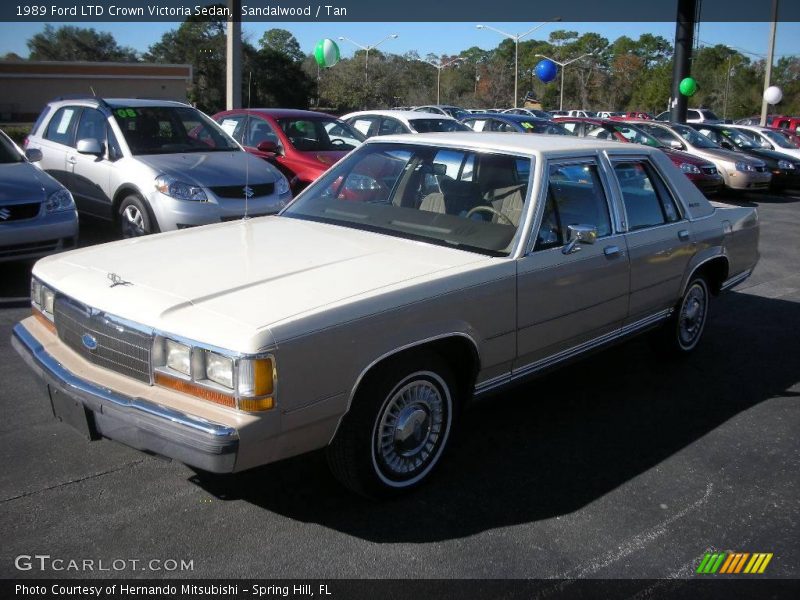 Sandalwood / Tan 1989 Ford LTD Crown Victoria Sedan