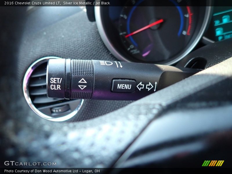 Silver Ice Metallic / Jet Black 2016 Chevrolet Cruze Limited LT