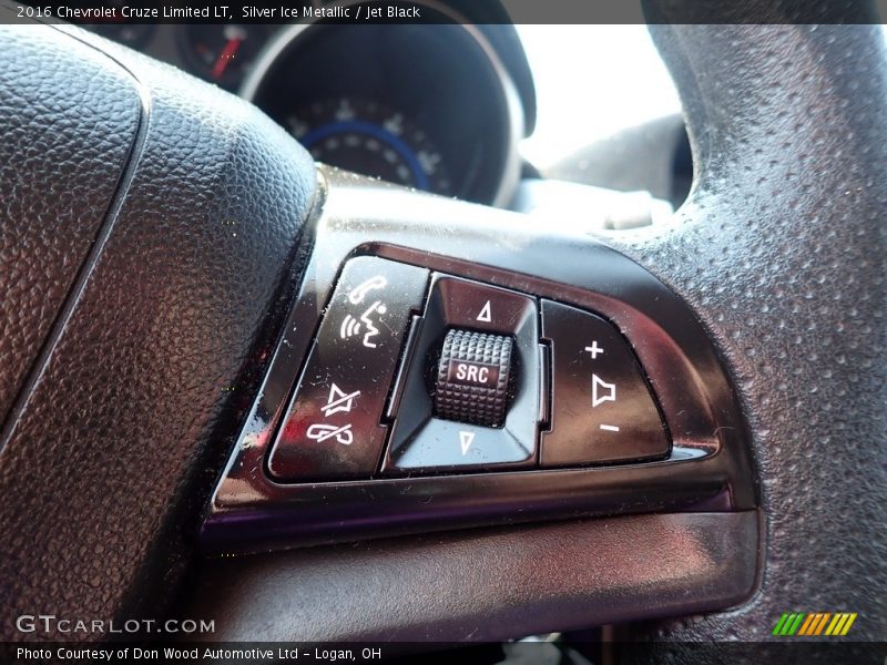 Silver Ice Metallic / Jet Black 2016 Chevrolet Cruze Limited LT