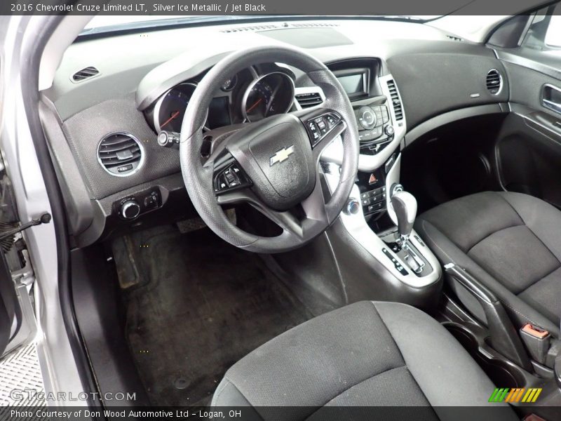 Silver Ice Metallic / Jet Black 2016 Chevrolet Cruze Limited LT