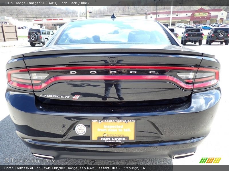 Pitch Black / Black 2019 Dodge Charger SXT AWD
