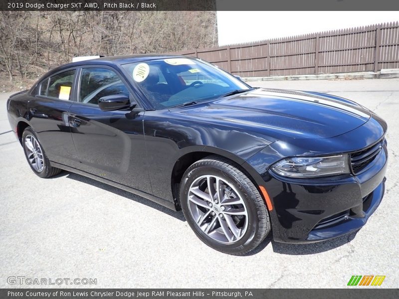 Pitch Black / Black 2019 Dodge Charger SXT AWD
